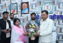 श्रम मंत्री देवांगन ने श्रम कल्याण मण्डल के अध्यक्ष का कार्यभार ग्रहण किया